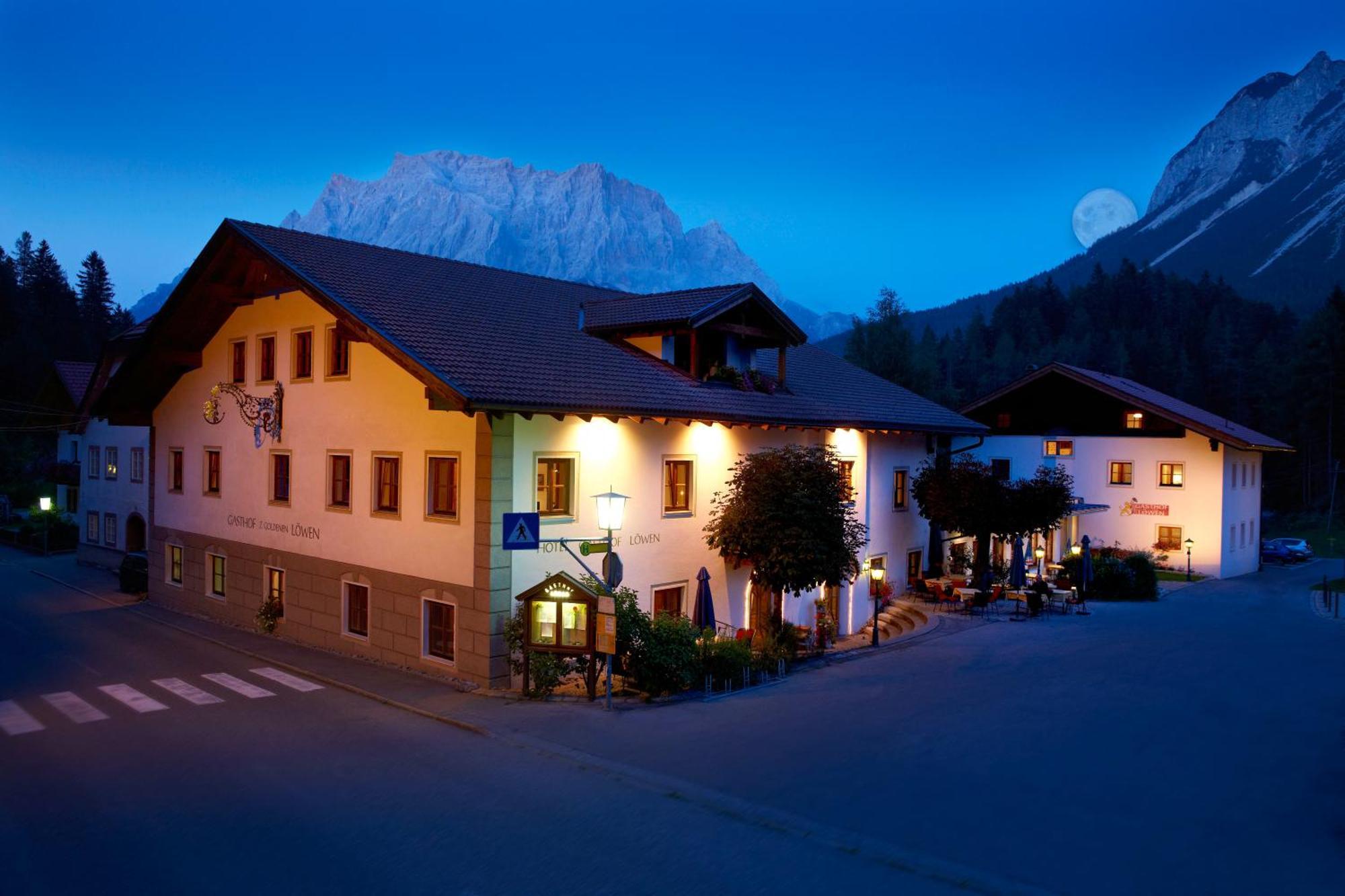 Hotel Zum Goldenen Loewen Biberwier Esterno foto