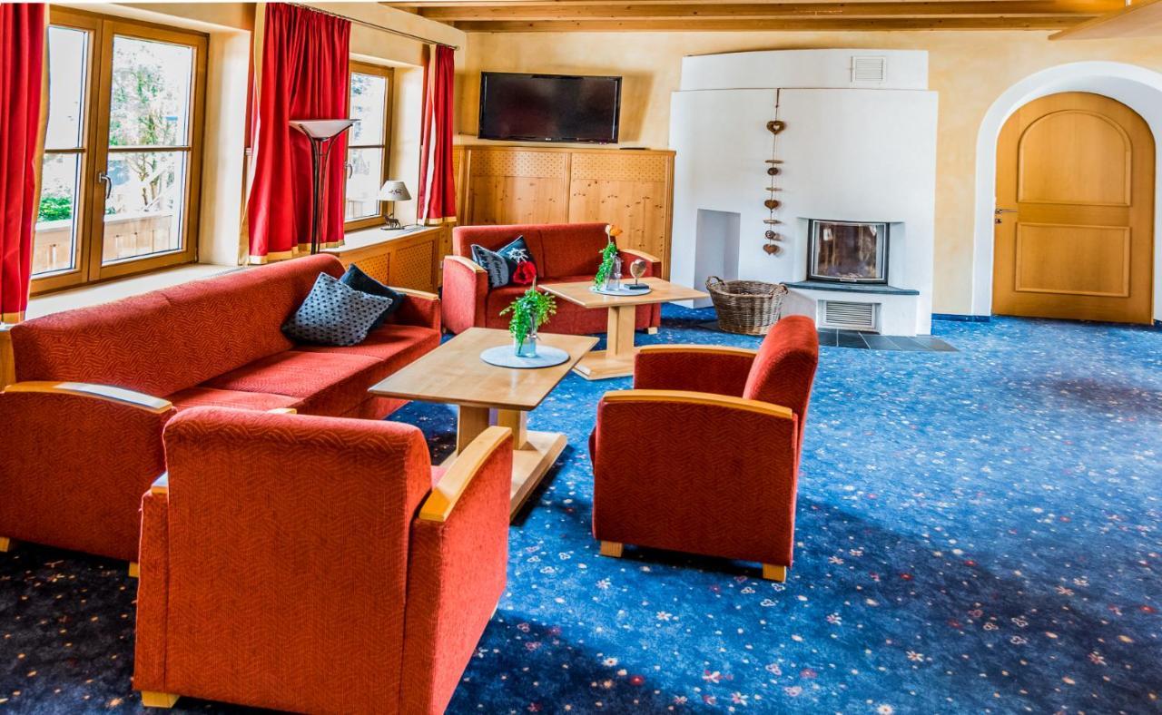 Hotel Zum Goldenen Loewen Biberwier Esterno foto
